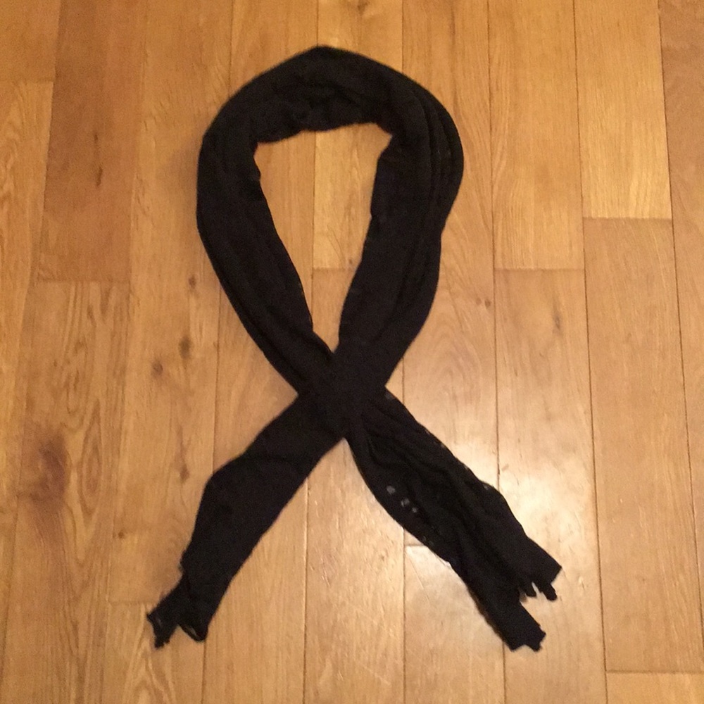 Black striped scarf